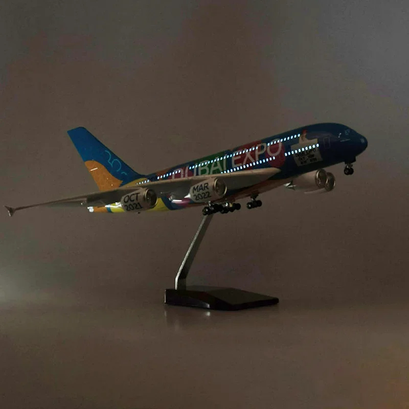 Model Pesawat Terbang Emirates - Model Kit Planes ulasan dan harga