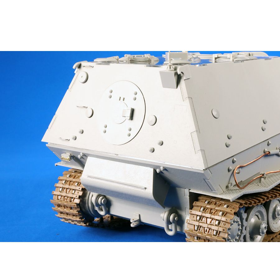 Trumpeter 00964 1/16 Sd.Kfz.18 - Model Kit Destroyer ulasan dan harga