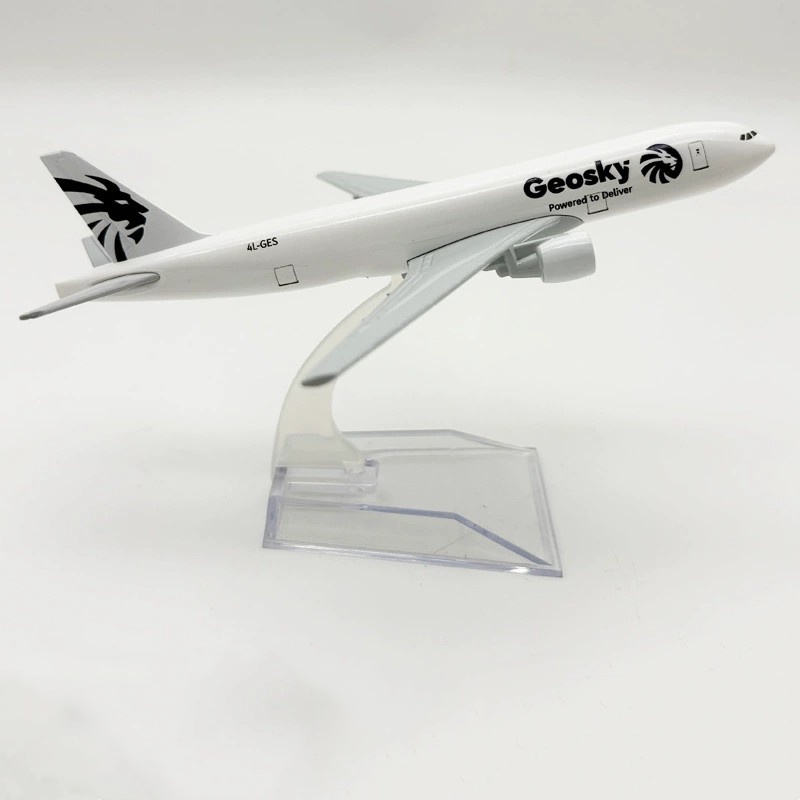 Model Pesawat Mainan Georgia B - Model Kit Planes ulasan dan harga